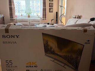 Telewizor 55 cali w oryginalnym karotnie