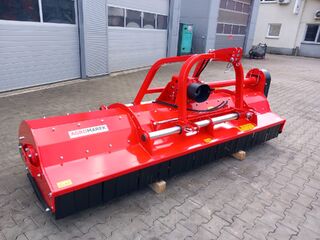 Transport kosiarki rolniczej