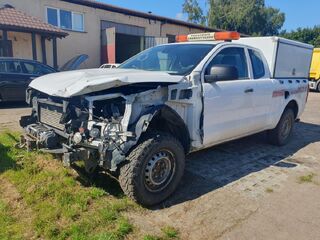 Ford Ranger waga 1915kg brak silnika, koła OK