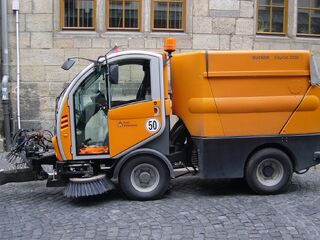 Zamiatarka Bucher CC2020 sprawna wjedzie