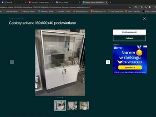 Dwie przeszkolone gabloty