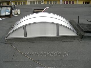 Świetlik dachowy 2,8x0,8