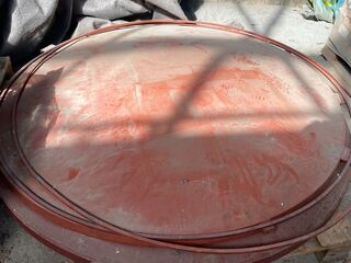 Okrąga pokrywa stalowa