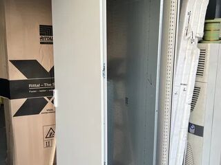2x Szafa serwerowa 220x80x60x120kg