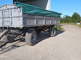 Transport Przyczepa rolnicza HL 8011