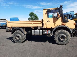 ZLECĘ TRANSPORT SAMOCHODU MERCEDES UNIMOG