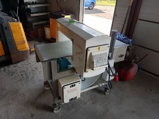 Skaner o wymiarach palety euro, waga 150 kg