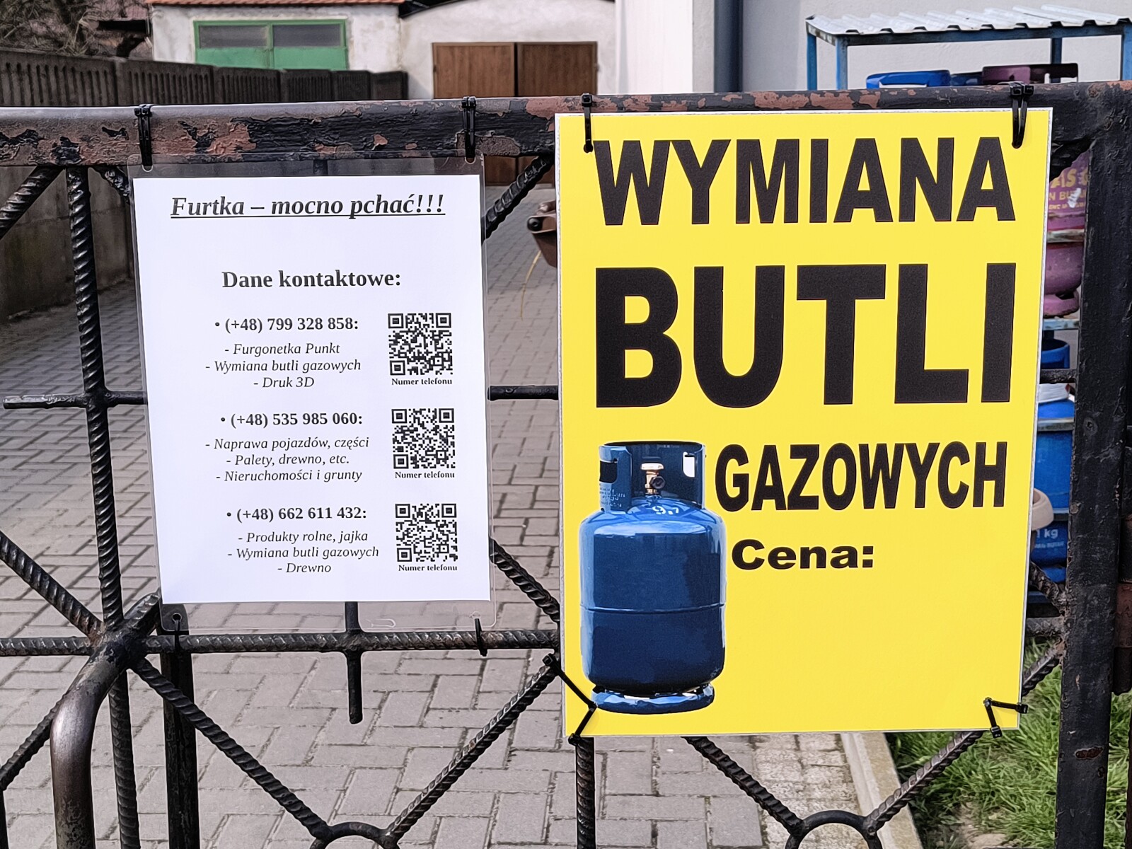 Punkt kurierski Krotoszyn Wiśniowa 13 Furgonetka Punkt