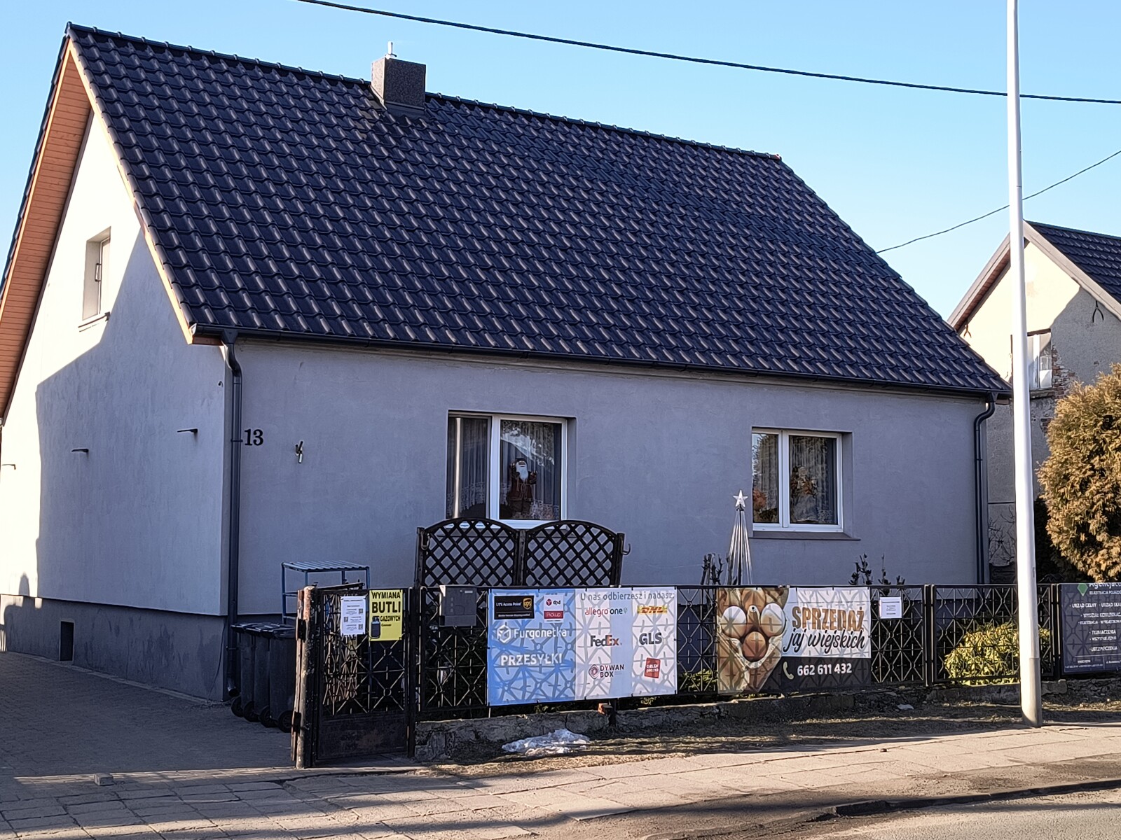 Zdjęcie przedstawiające Furgonetka Punkt Krotoszyn Wiśniowa 13