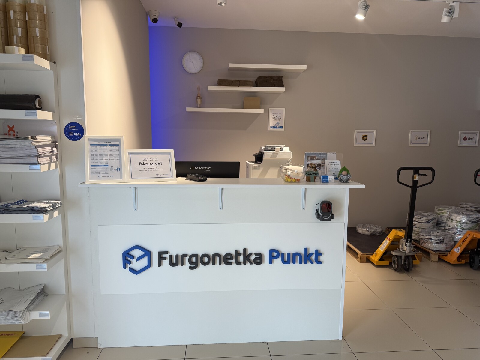 Punkt kurierski Środa Wielkopolska Marcinkowskiego 2E Furgonetka Punkt