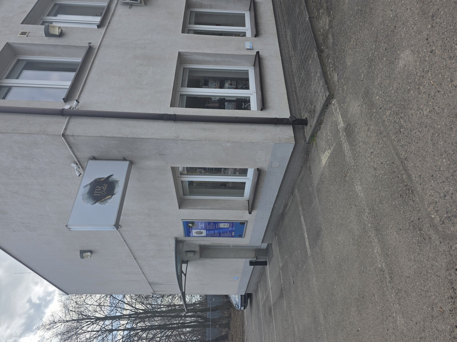 Zdjęcie przedstawiające Furgonetka Punkt Bytom Bernardyńska 1