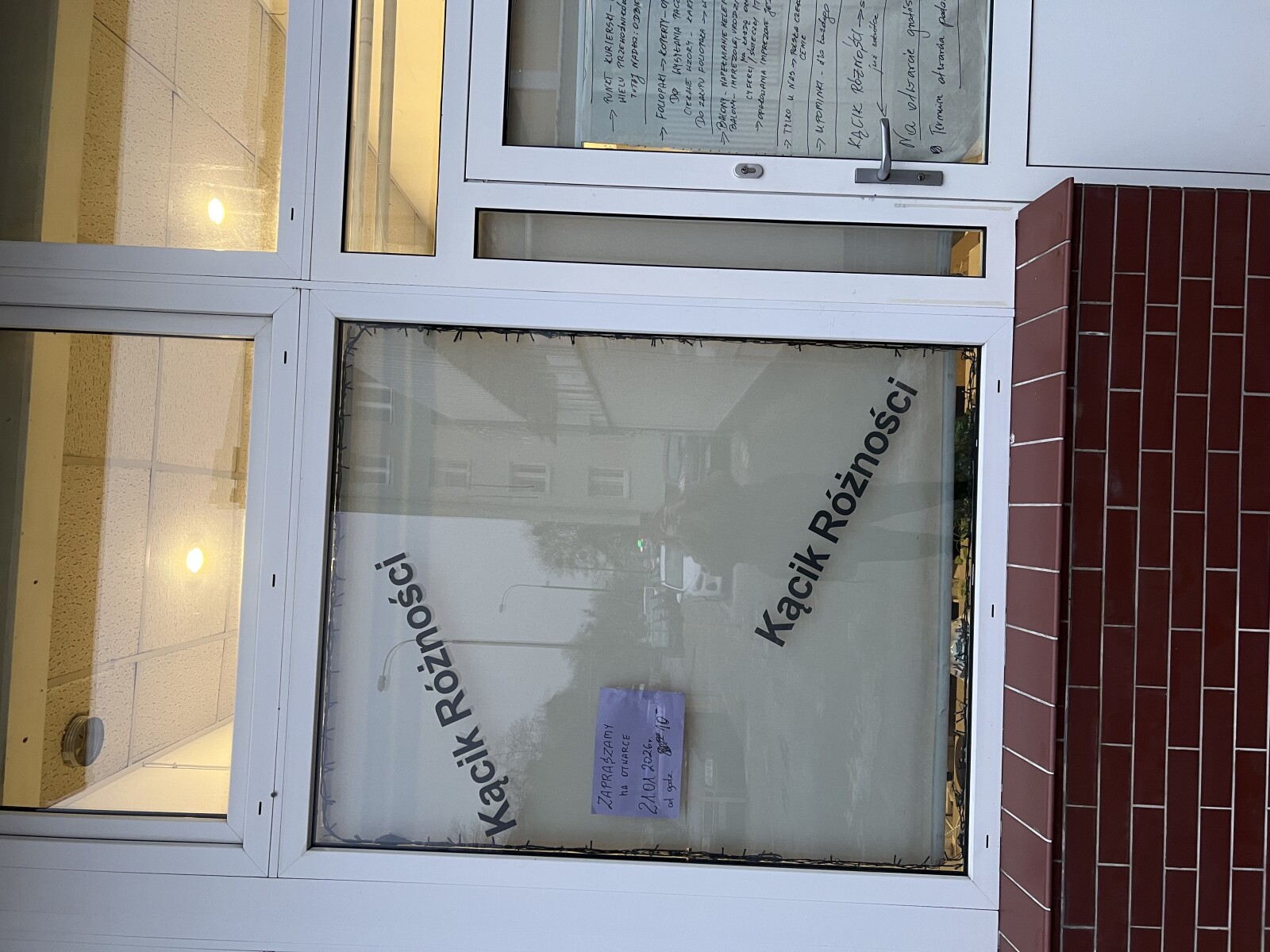 Zdjęcie przedstawiające Furgonetka Punkt POZNAŃ OS.JAGIELLOŃSKIE 121 B