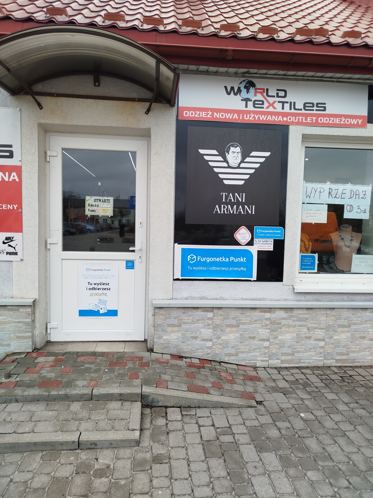 Zdjęcie przedstawiające Furgonetka Punkt Ozorków Plac Św. Jana Pawła II 12