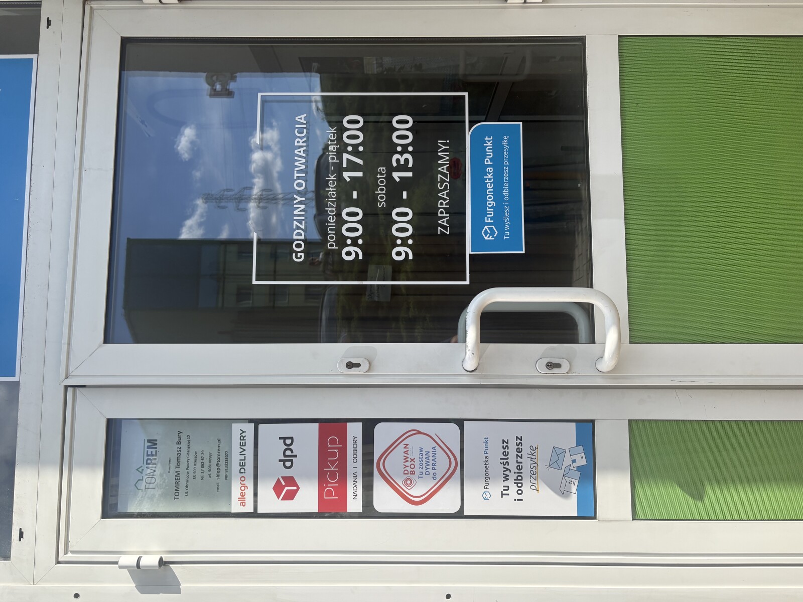 Punkt kurierski Rzeszów Obr. Poczty Gdańskiej 12 Furgonetka Punkt