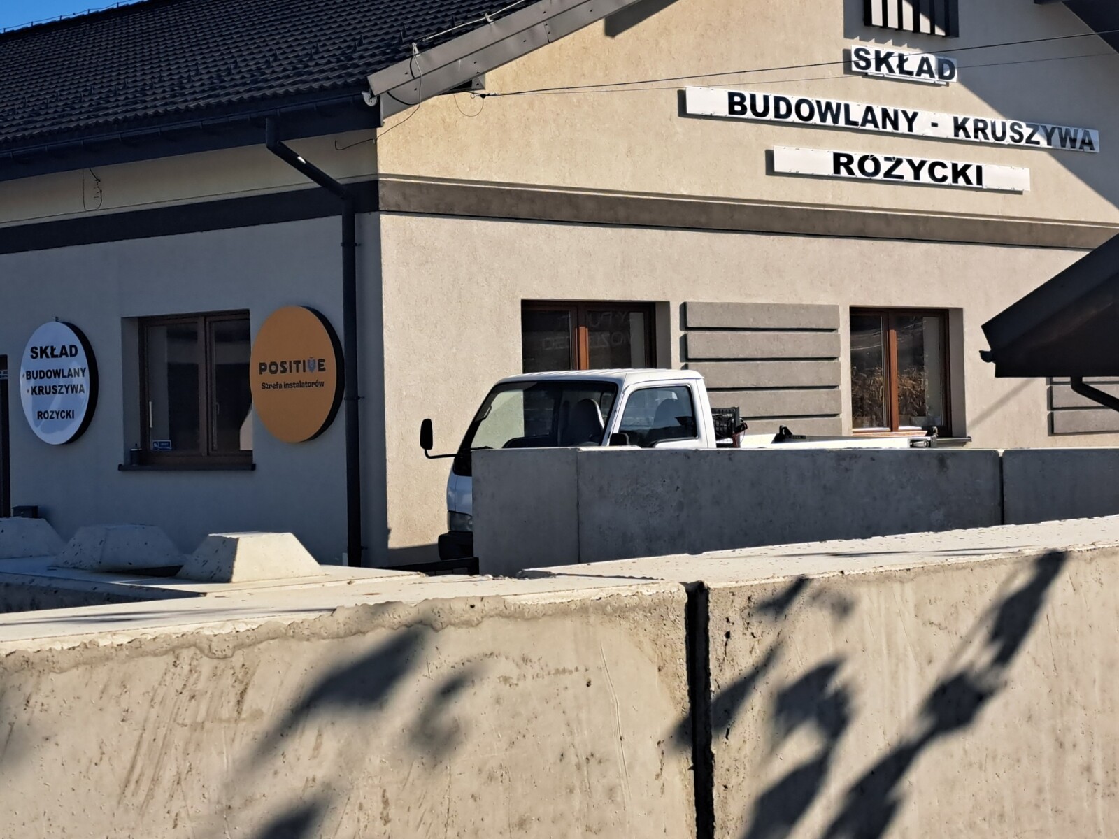 Punkt kurierski Ustroń Katowicka 116A Furgonetka Punkt