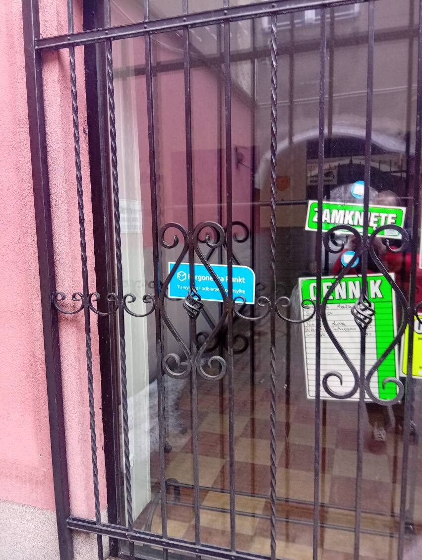 Zdjęcie przedstawiające Furgonetka Punkt Częstochowa Daszynskiego 5