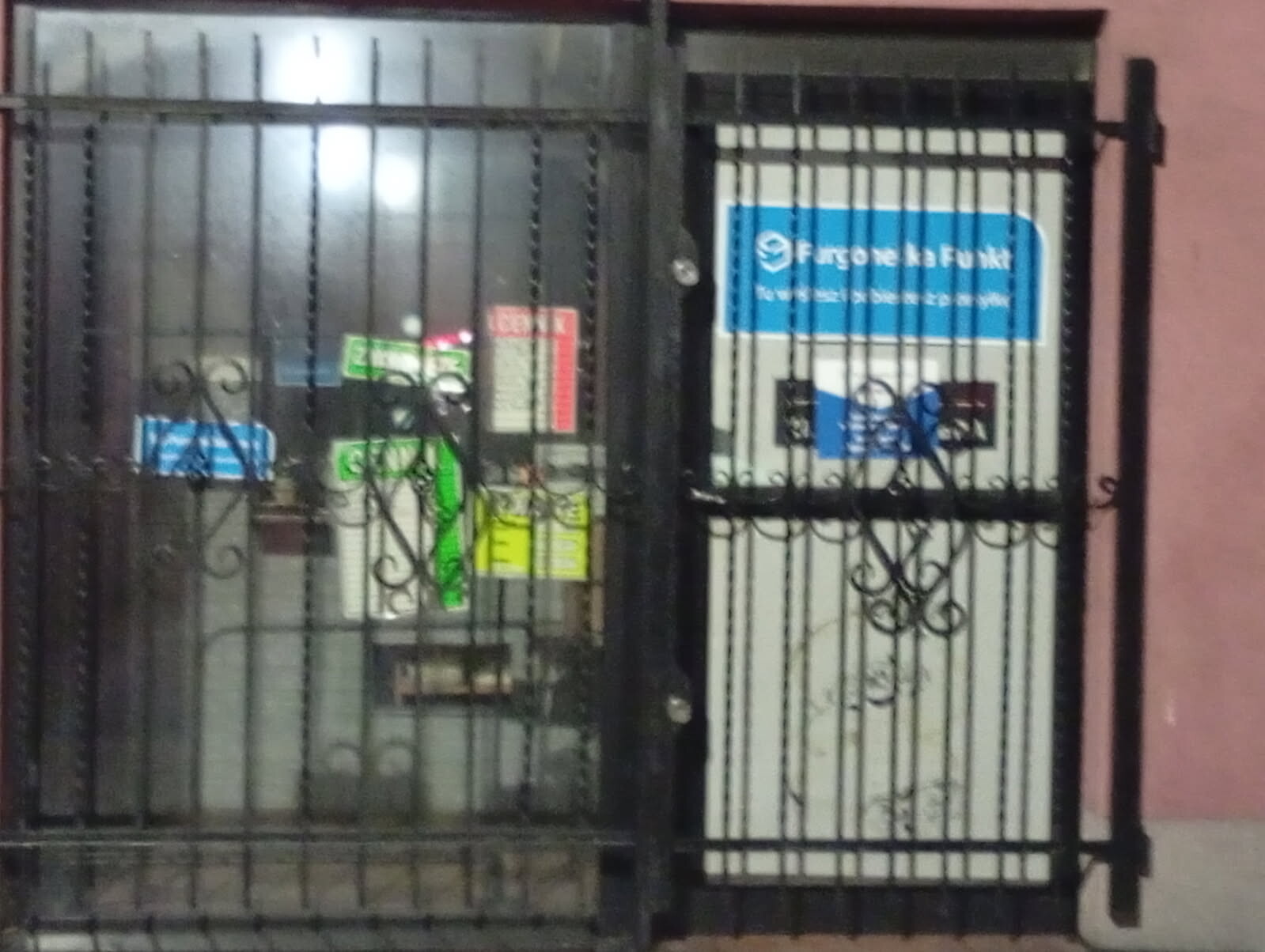 Punkt kurierski Częstochowa Daszynskiego 5 Furgonetka Punkt