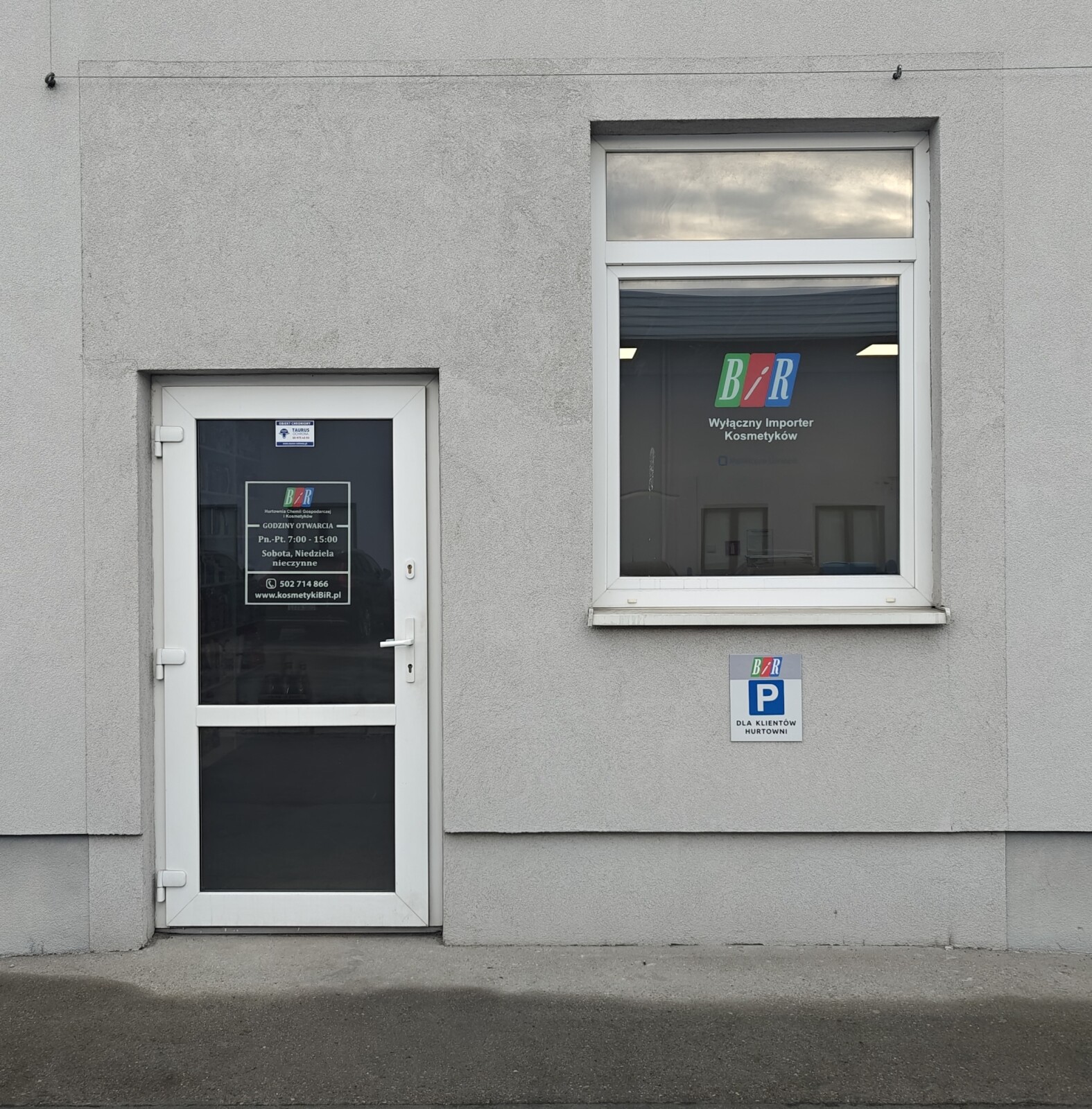 Zdjęcie przedstawiające Furgonetka Punkt Toruń Polna 150