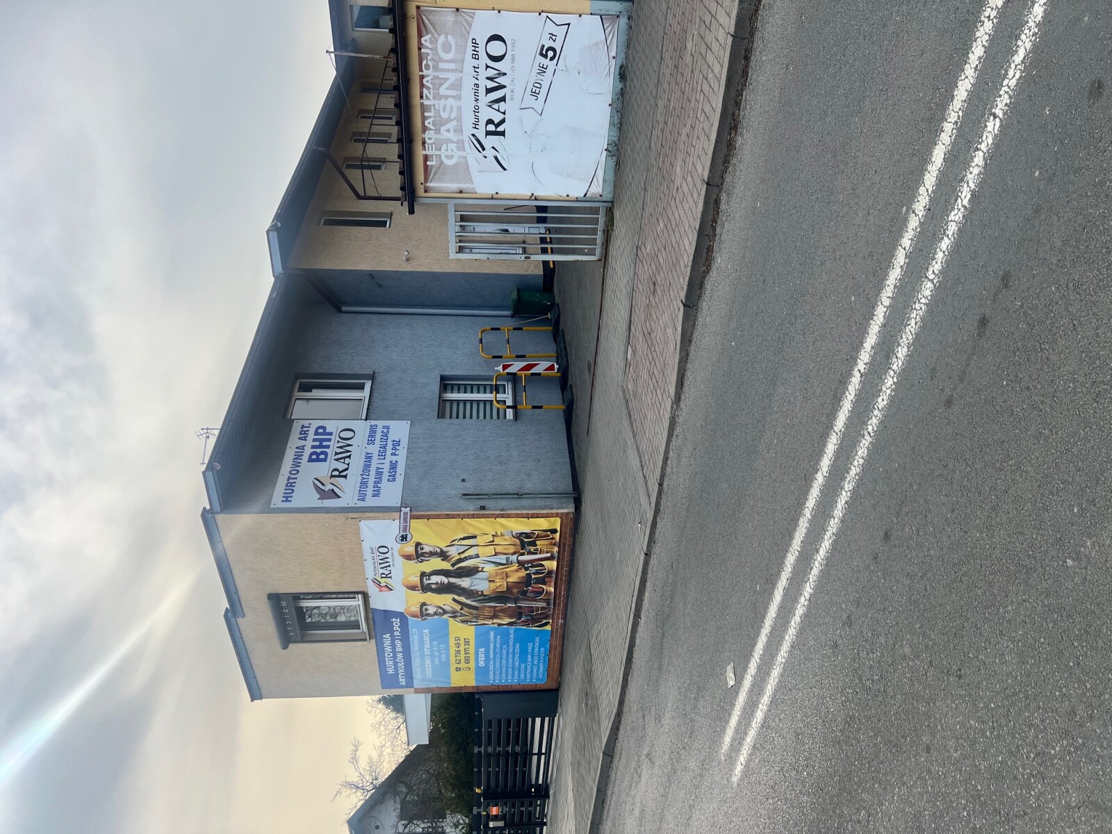 Zdjęcie przedstawiające Furgonetka Punkt Ostrów Wielkopolski Batorego 20