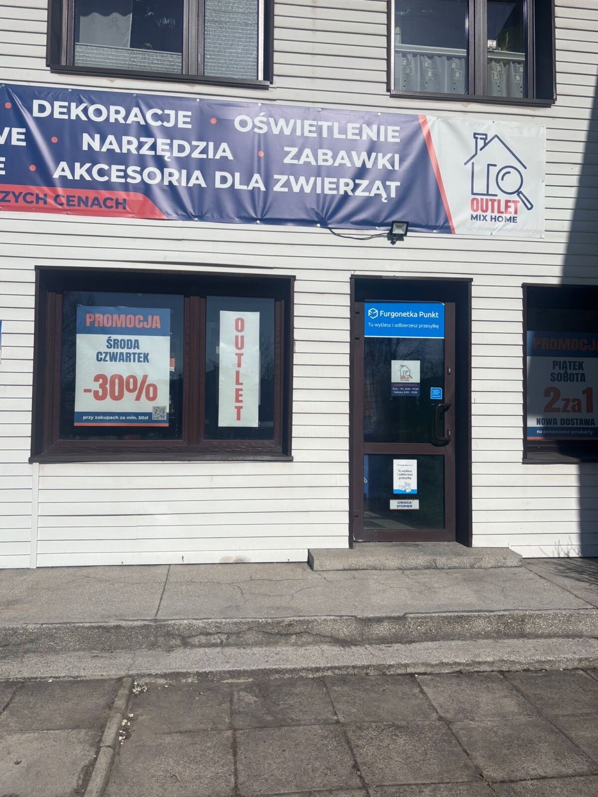 Zdjęcie przedstawiające Furgonetka Punkt Bełchatów Oś. Dolnośląskie 148 C