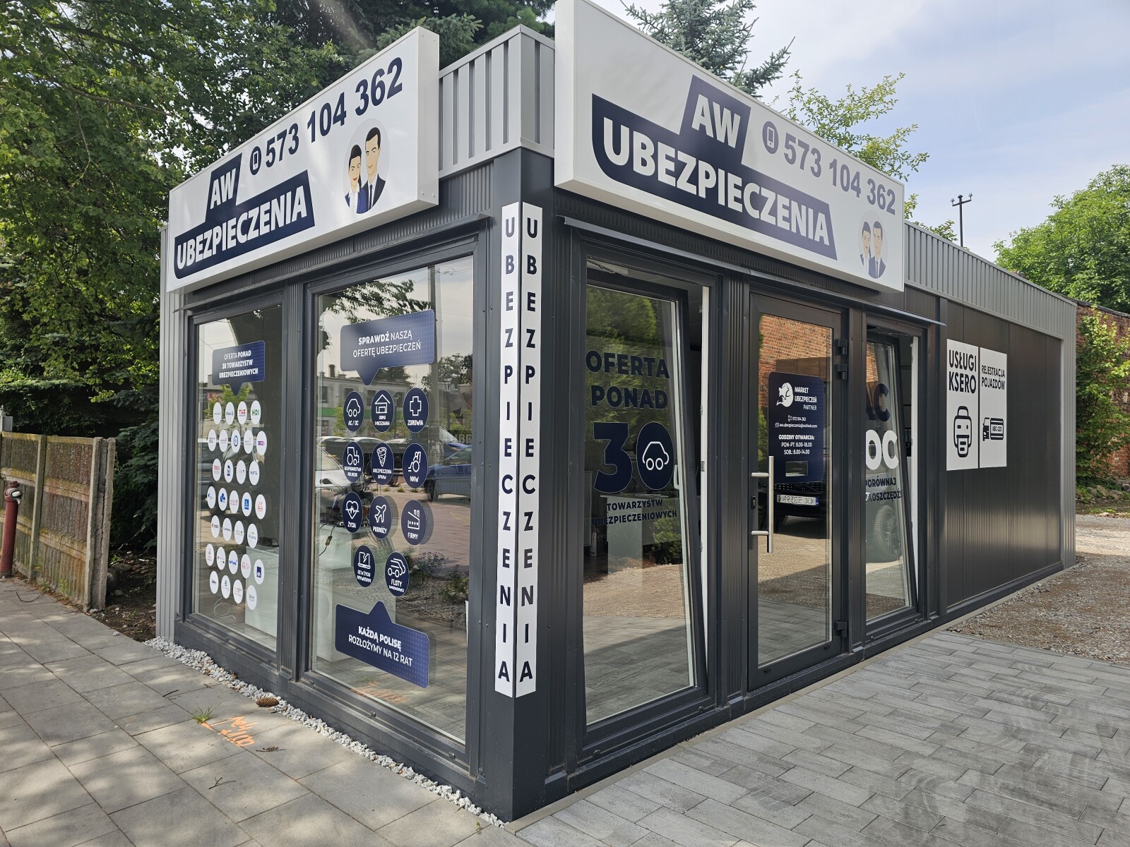 Punkt kurierski Ujazd Plac Wolności 19 Furgonetka Punkt