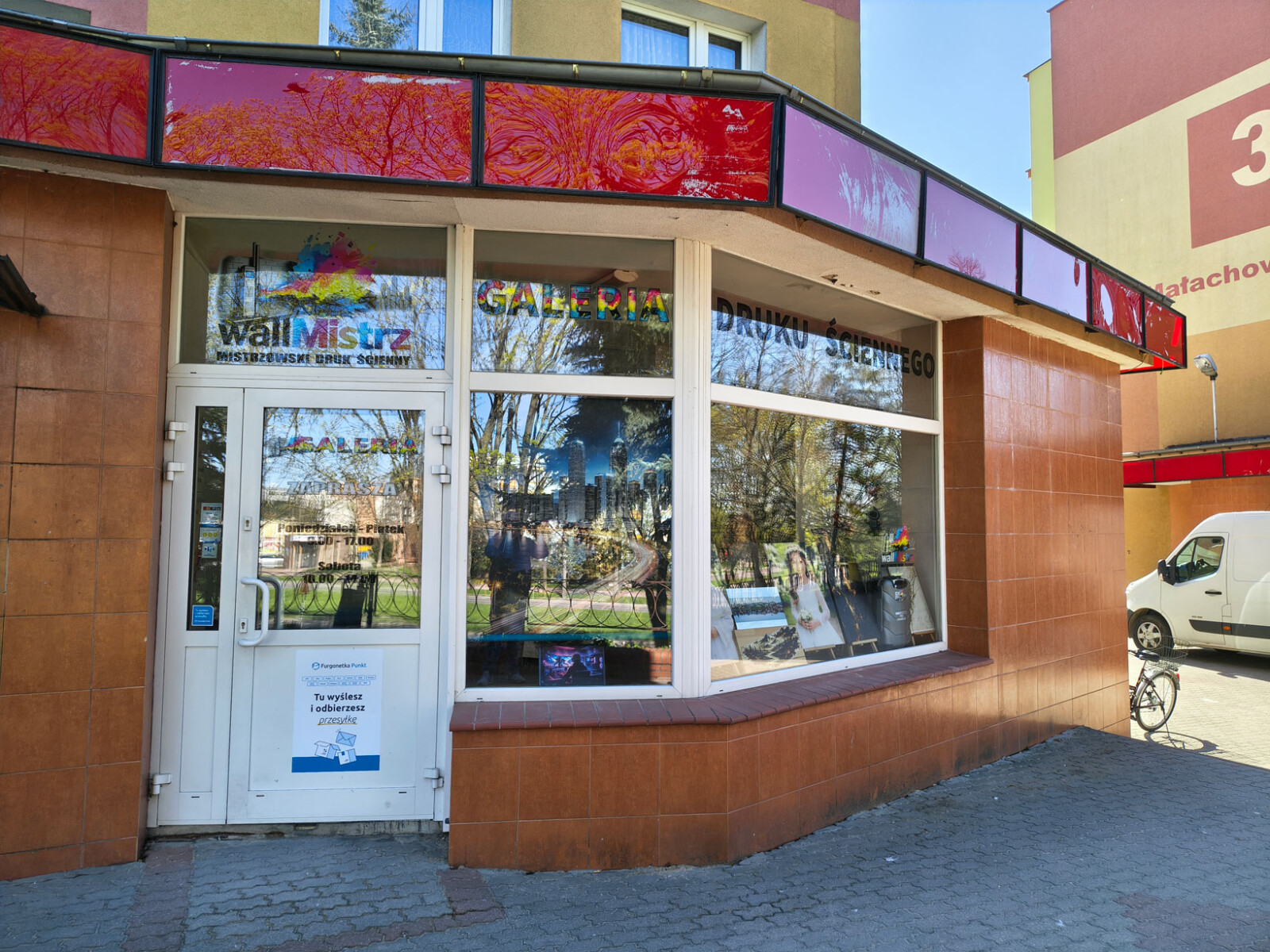 Zdjęcie przedstawiające Furgonetka Punkt Łomża Małachowskiego 5 lok. 6