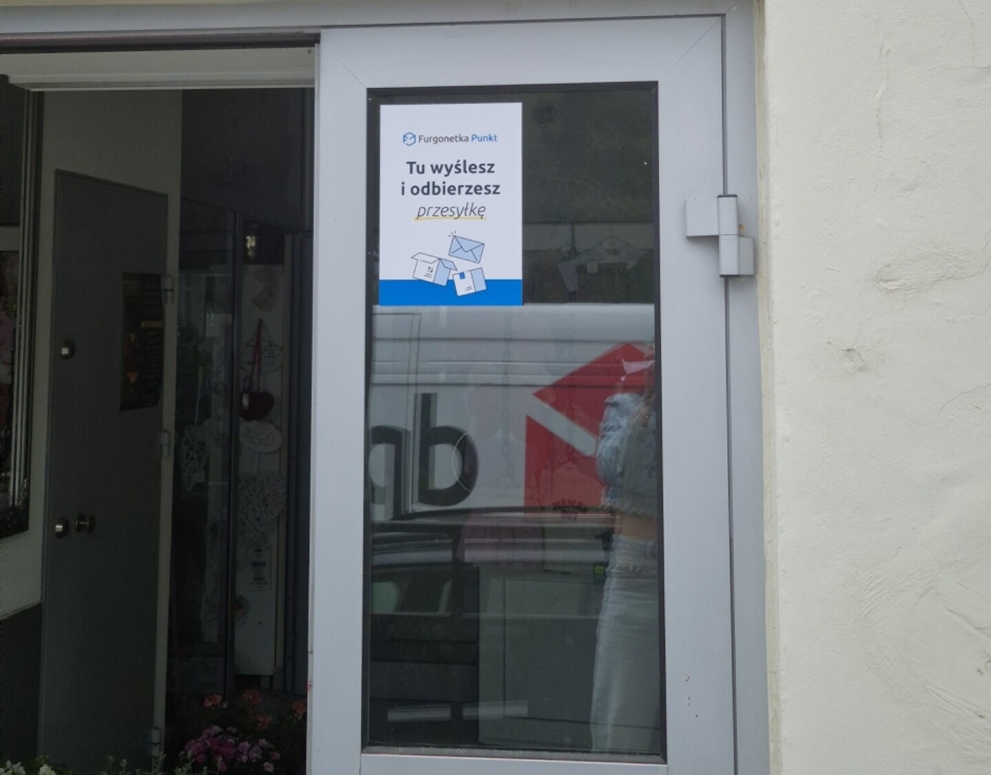 Punkt kurierski Oborniki Śląskie Dworcowa 42 Furgonetka Punkt