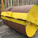 walec o wadze 200kg na palecie